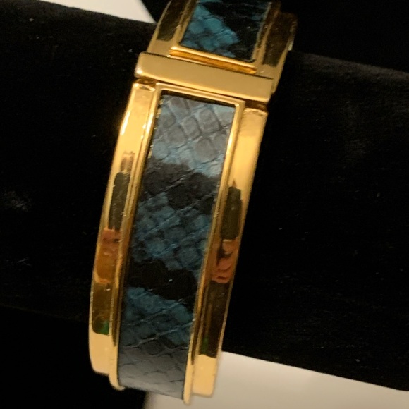 EUC Vince Camuto Bracelet - Picture 2 of 4